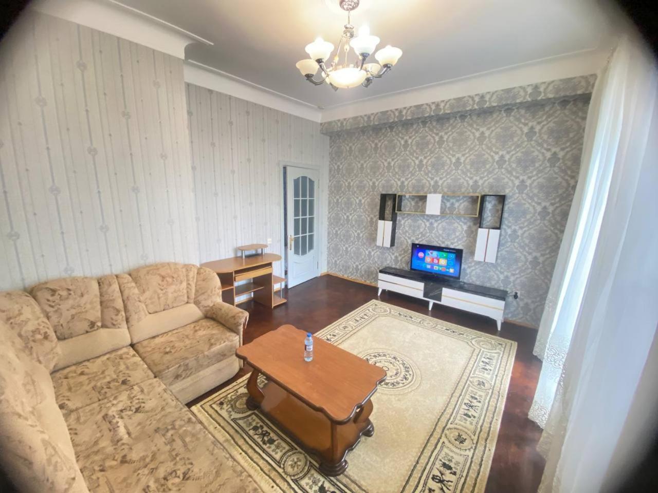 באקו Apart Hotel In Nizami מראה חיצוני תמונה
